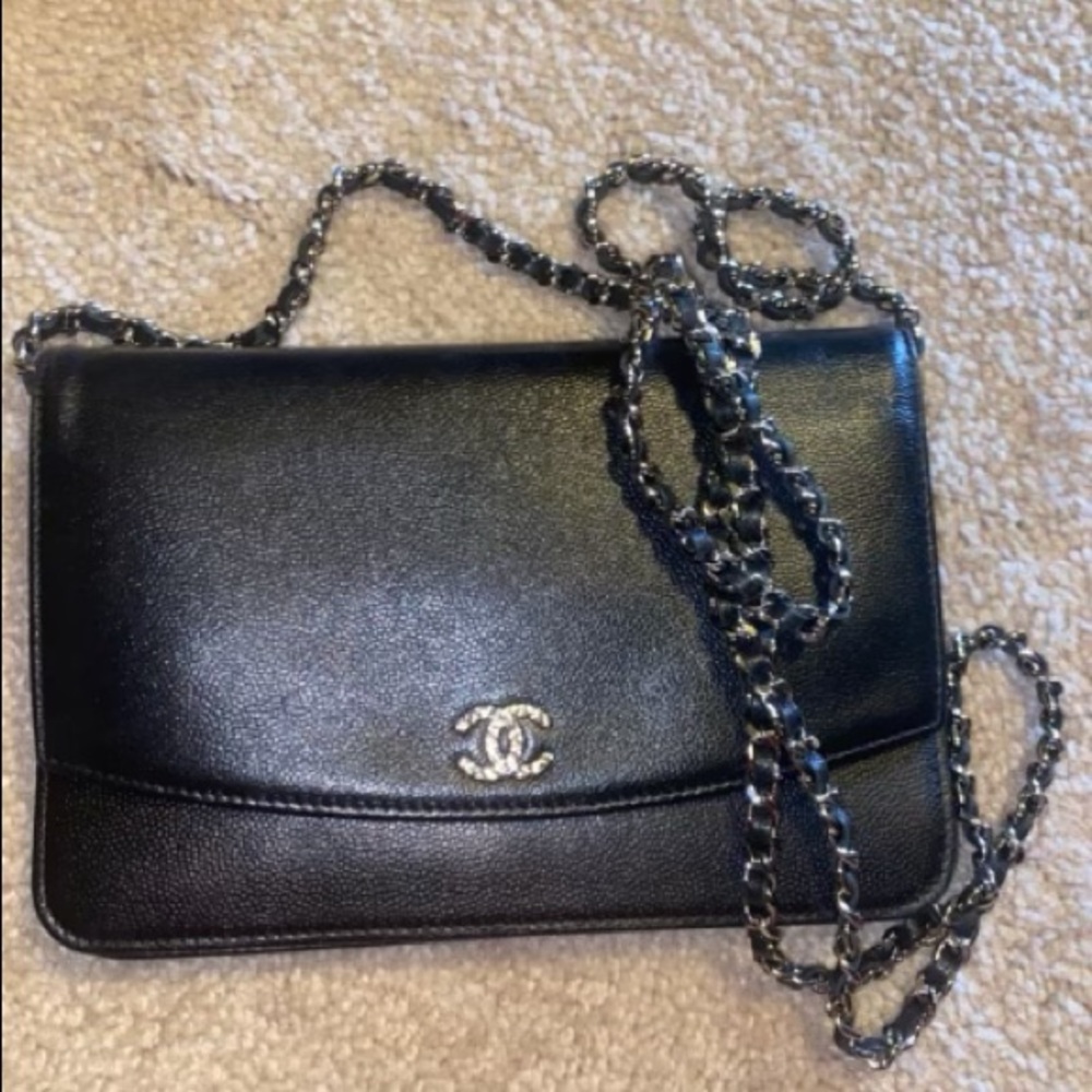 Chanel classic WOC